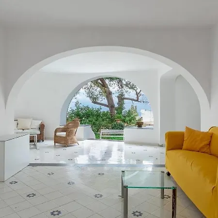 Di Lusso A Villa Capri